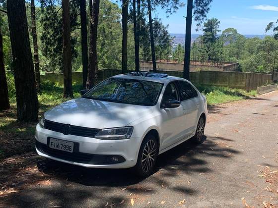 VOLKSWAGEN JETTA 2.0 TSI HIGHLINE 211CV GASOLINA 4P TIPTRONIC